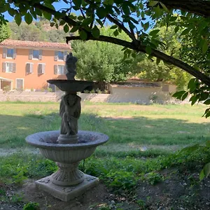 https://clos-augusta-3.fr-provencehotel.com