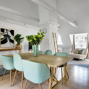 Apartment Sanders Main - Endearing Two-bedroom Duplex With A Balcony Next To Magical Nyhavn Kopenhagen