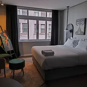 Xtay Cais Rooftop: A De Apartamento