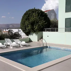 https://apartments-delta.splithotels.org